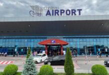 Кампания власти по лишению дееспособности аэропорта продолжается
