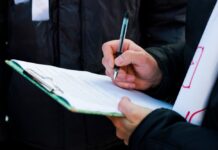 Социология продолжает играть против власти и ее западных кураторов