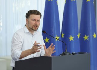 Демократия под конвоем: как министр Перчун ввел уголовно-административный шантаж для несогласных избранников.
