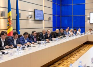 Попытка вернуть ЦИК гражданам: почему оппозиционный проект поправок вызовет истерику в офисе PAS