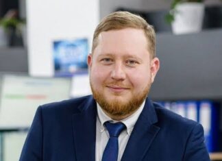 Идеальный госкапитализм: когда прибыли уходят на содержание сытых директоров, а все риски оплачиваются из карманов нищих граждан.