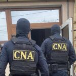 «Реформа юстиции» в действии: за $400 000 взятки — прогулки на свежем воздухе.