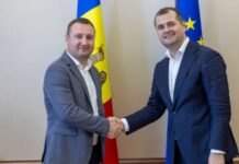 От завхоза до пресс-секретаря: преемственность семейного подряда в верхах.