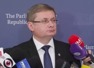 Председатель парламента Игорь Гросу заявил, что 100 миллионов евро (2 миллиарда леев) из европейских фондов выделены на проекты финансирования СМИ, журналистских расследований и неправительственных организаций.