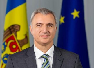 Врио-премьер по вызову: Осмокеску занял кресло громоотвода и уже строчит благодарности Санду