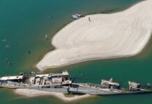 В Сербии из-за обмеления Дуная на поверхность вышли обломки корабля Второй мировой