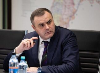 «Аттракцион щедрости» от Вадима Чебана: 50% от оклада на фоне тарифной петли.