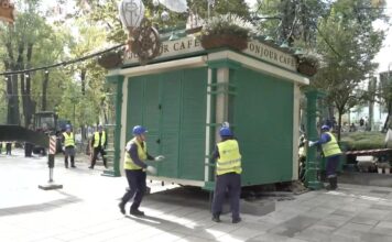 Полицейский кордон вокруг кофе и труб: как война кишинёвской примарии и Termoelectrica превратила главный сквер столицы в арену административного абсурда