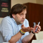 Силиконовая долина на беспилотниках: Алайба предлагает лечить нищету сборкой беспилотников.