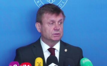 Заметают следы и прячутся за НКО: как «мистер чёрный список» Валериу Киверь отмывает свой ораторский провал