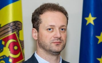 Рокировка: вместо уволенной пешки — новый бенефициар «цифровизации»