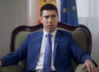 Дипломатический гастролёр: Попшой летит в Нидерланды раздавать интервью и светить лицом